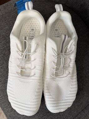 Watelves Men’s Water Shoes Size 46 White Quick Dry Aqua Beach Swim Slip On